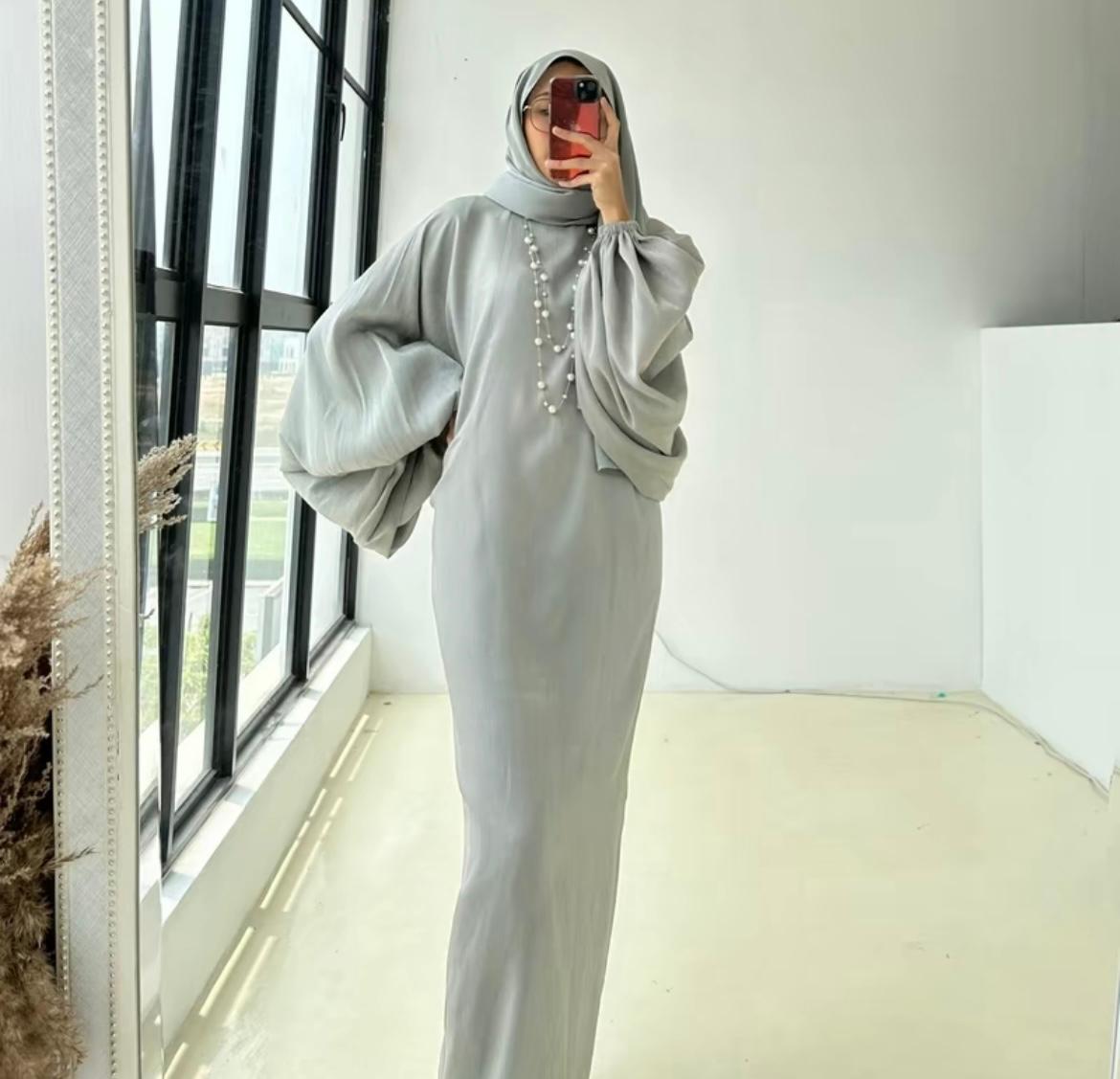 Amanda Dress Plain