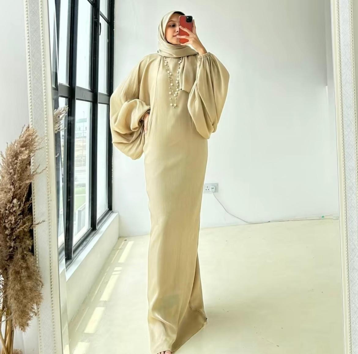 Amanda Dress Plain
