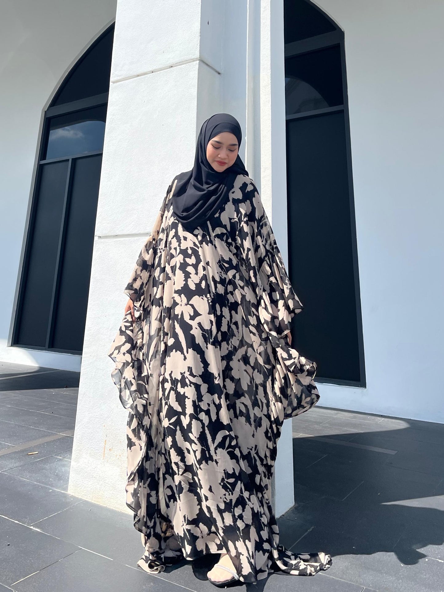 Maya Bloom Abaya