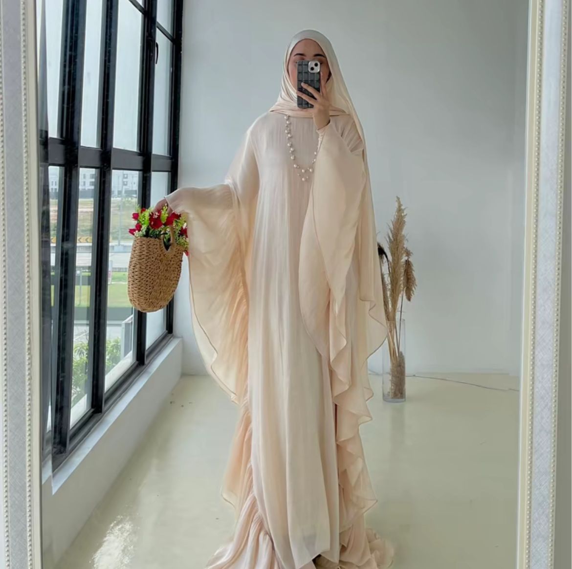Maya Signature Abaya