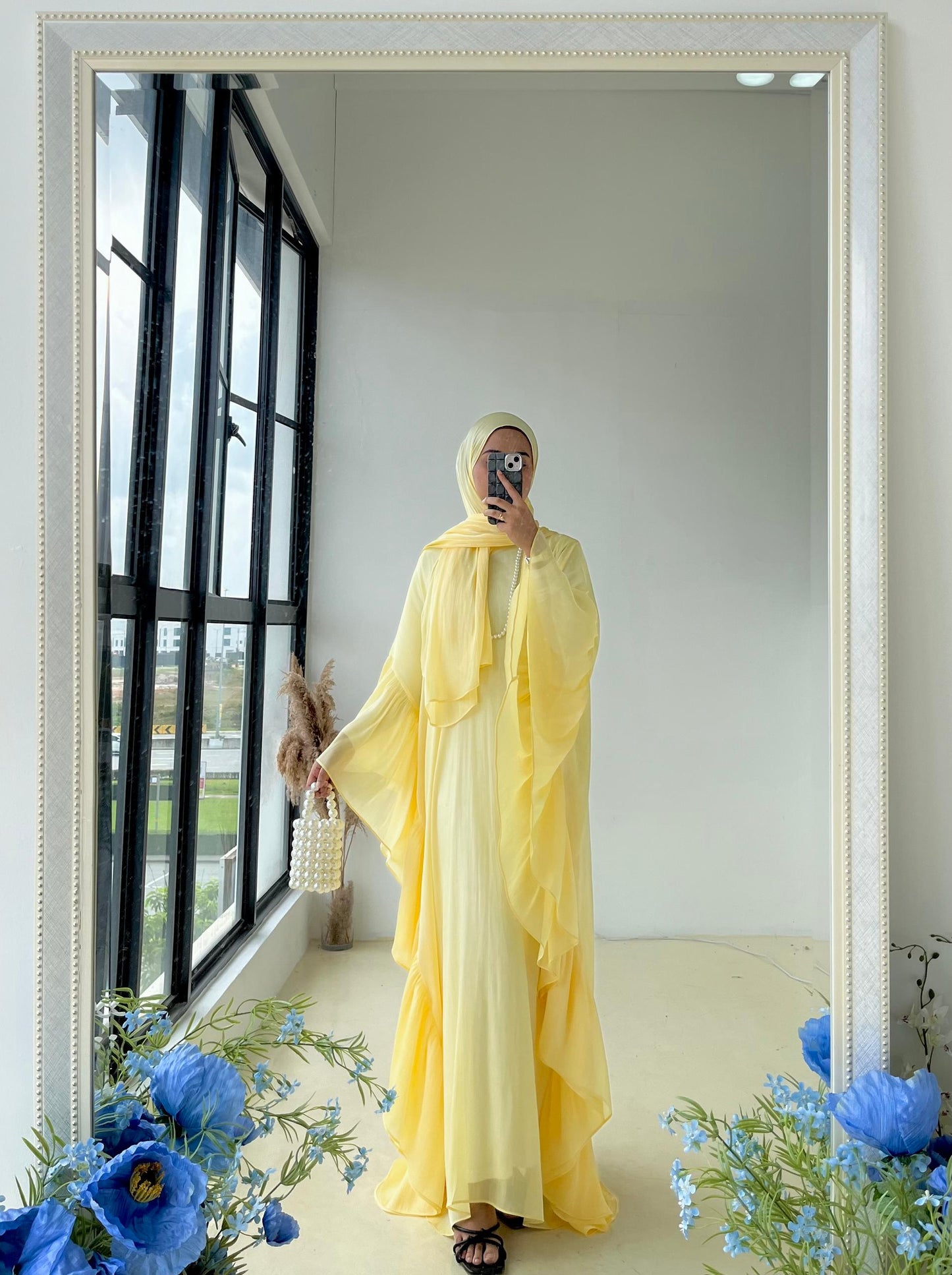 Maya Signature Abaya